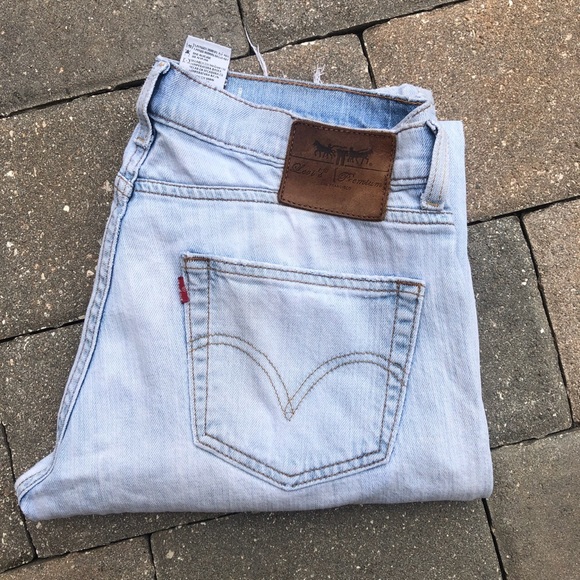 Vtg Levi’s Premium White Wash Mid Rise  Jeans - Picture 1 of 4
